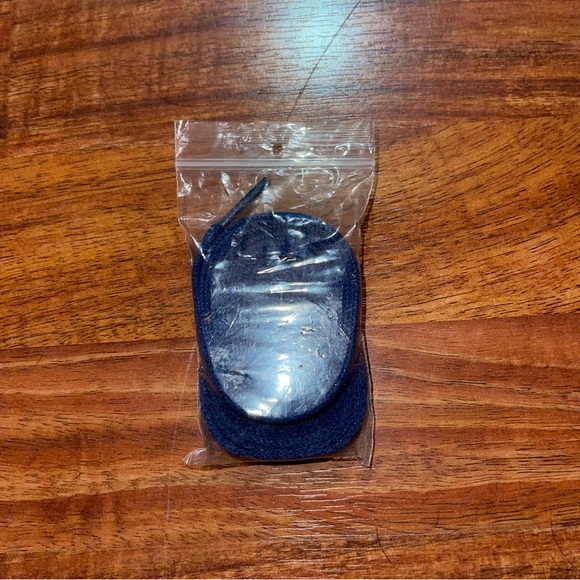 Jordan 1 Retro High OG BG ‘Metallic Navy’ - Picture 9 of 9